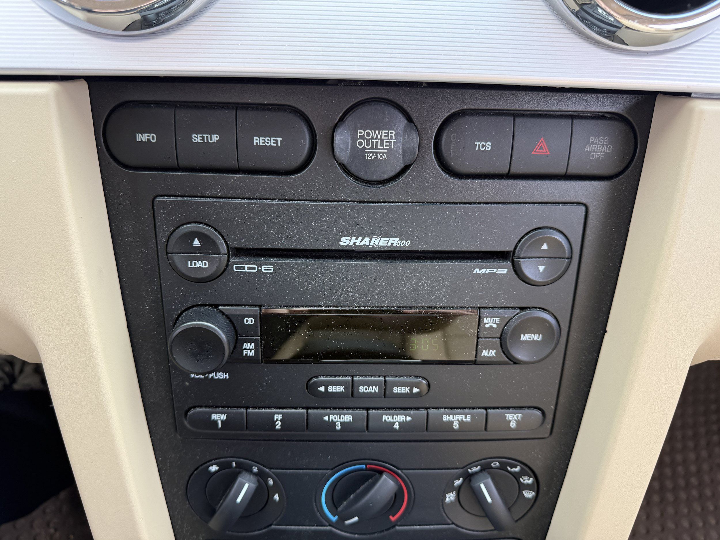 Used 2005 Ford Mustang Premium RWD image 15