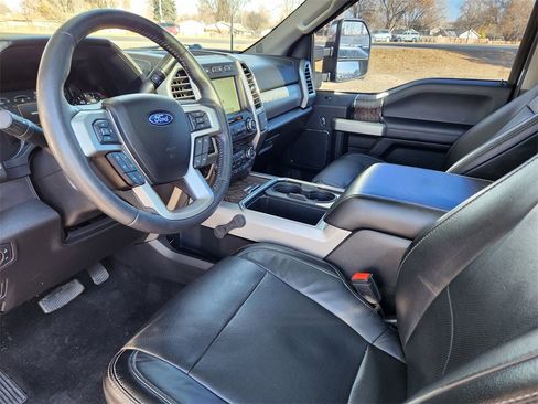 Used 2017 Ford F350 Lariat w/ Lariat Ultimate Package image 7