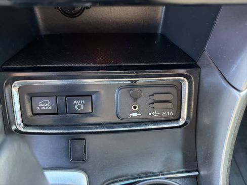 Used 2022 Subaru Ascent Limited w/ Technology Package image 36