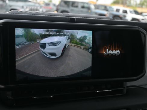 Used 2025 Jeep Wrangler Sahara w/ Safety Group image 14