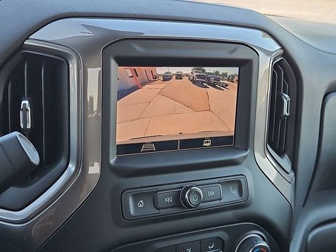 Used 2025 Chevrolet Silverado 1500 Custom Trail Boss w/ Turbomax Blackout Package AWD/4WD image 16