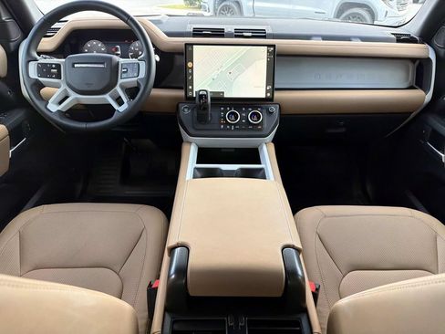 New 2026 Land Rover Defender 130 X-Dynamic SE AWD/4WD image 14