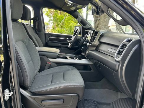 Used 2024 RAM 1500 Big Horn RWD image 42