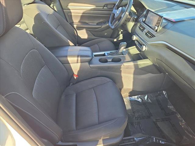 Used 2024 Nissan Altima 2.5 S FWD image 19
