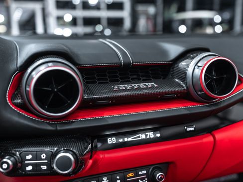 Used 2023 Ferrari 812 GTS RWD image 18