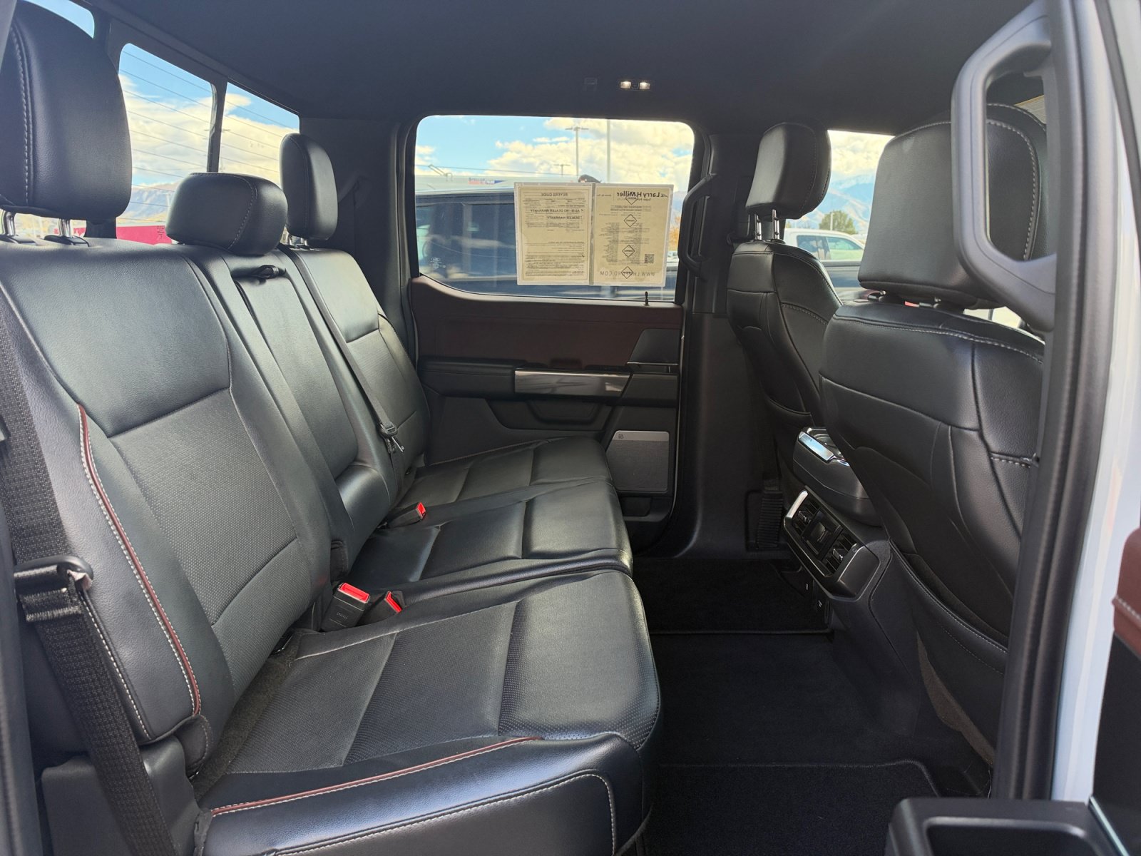 Used 2023 Ford F150 Lariat AWD/4WD image 27