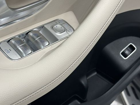 New 2026 Mercedes-Benz GLE 450 4MATIC image 12