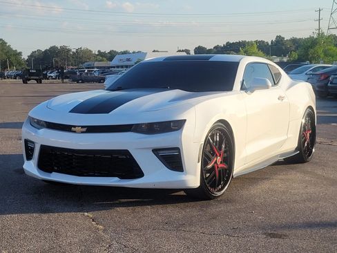 Used 2017 Chevrolet Camaro LT w/ RS Package RWD image 6
