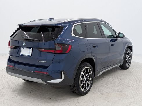Used 2025 BMW X1 xDrive28i w/ Convenience Package AWD/4WD image 9