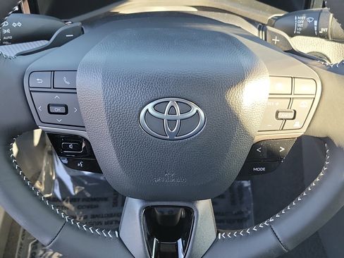 Used 2026 Toyota Camry SE image 21