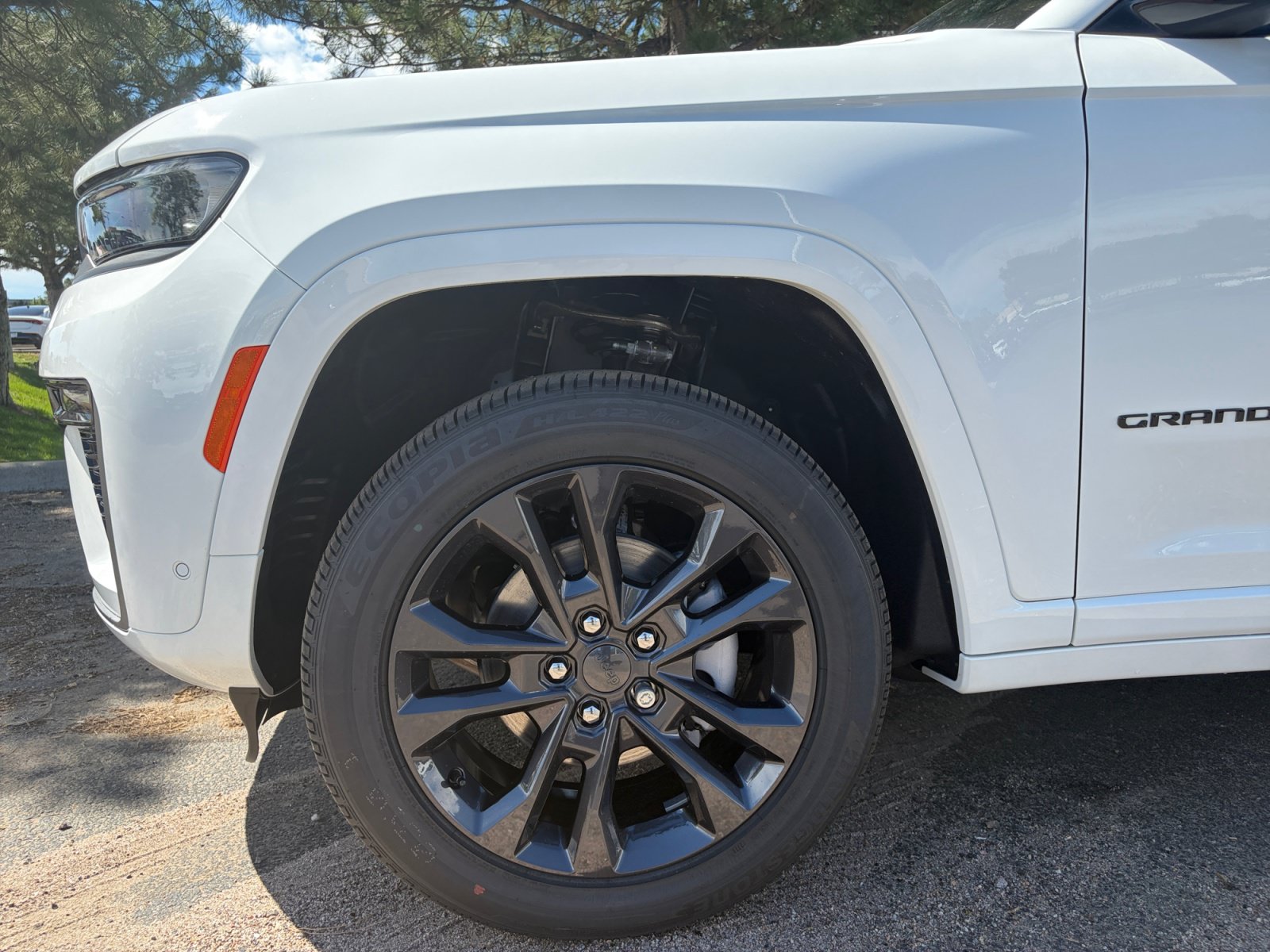 New 2026 Jeep Grand Cherokee Limited AWD/4WD image 10