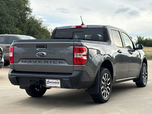 Used 2022 Ford Maverick Lariat FWD image 9