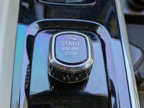 Certified 2023 Volvo XC60 B5 Ultimate image 42