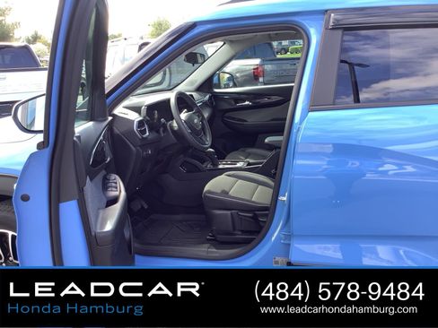 Used 2024 Chevrolet TrailBlazer LT w/ Driver Confidence Package image 11