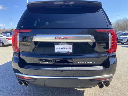 Used 2022 GMC Yukon XL Denali w/ Denali Premium Package RWD image 4