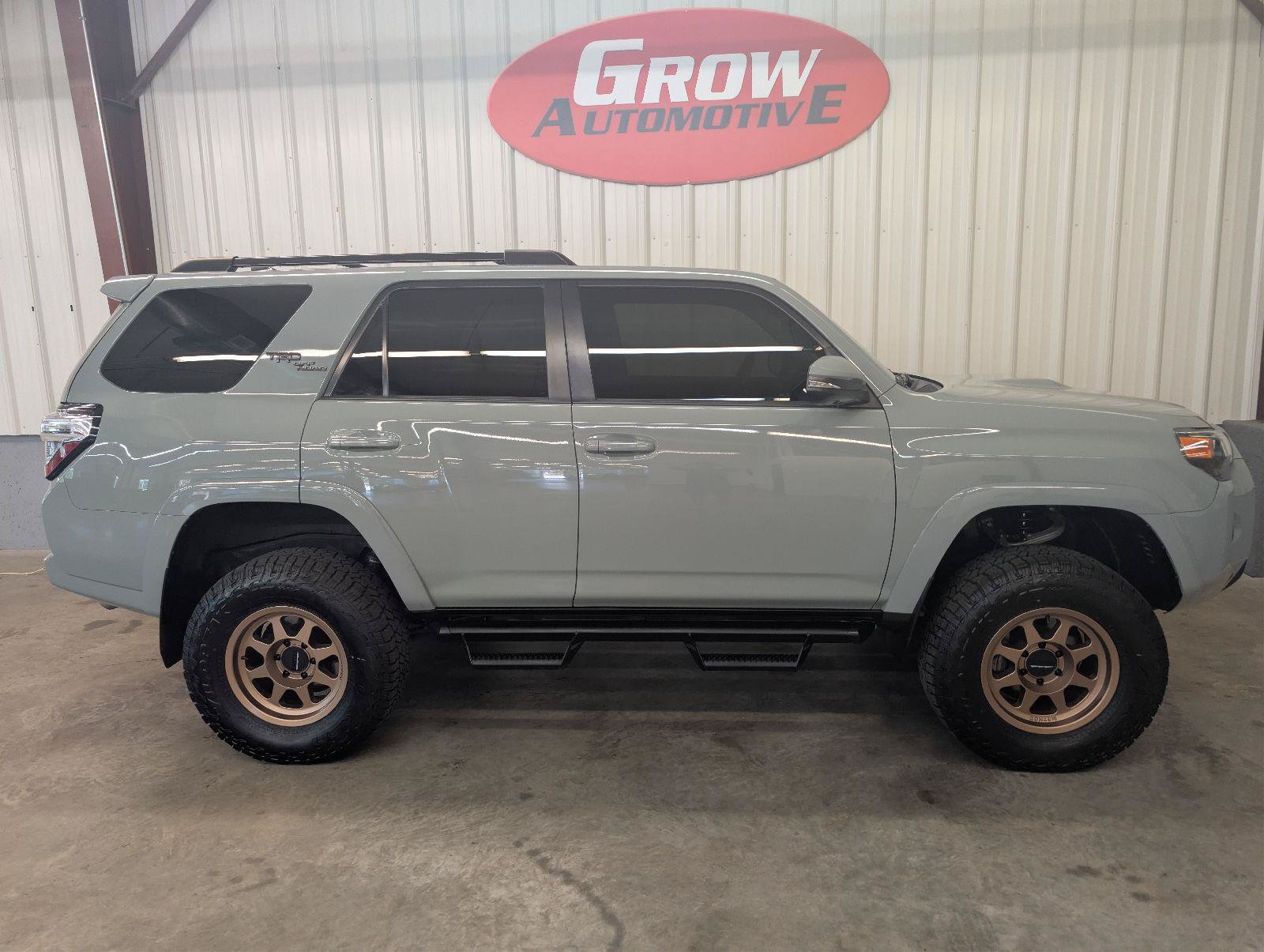 Used 2023 Toyota 4Runner TRD Off-Road Premium w/ Off Road Premium Plus Package AWD/4WD image 7