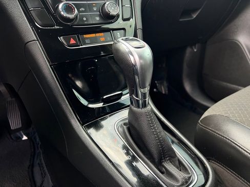 Used 2018 Buick Encore Preferred FWD image 47