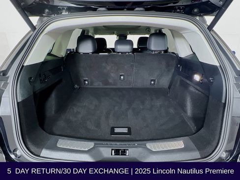 Used 2025 Lincoln Nautilus Premier w/ Equipment Group 102A AWD/4WD image 32