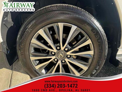 Used 2024 Lexus LX 600 4WD w/ Interior Upgrade Package image 37