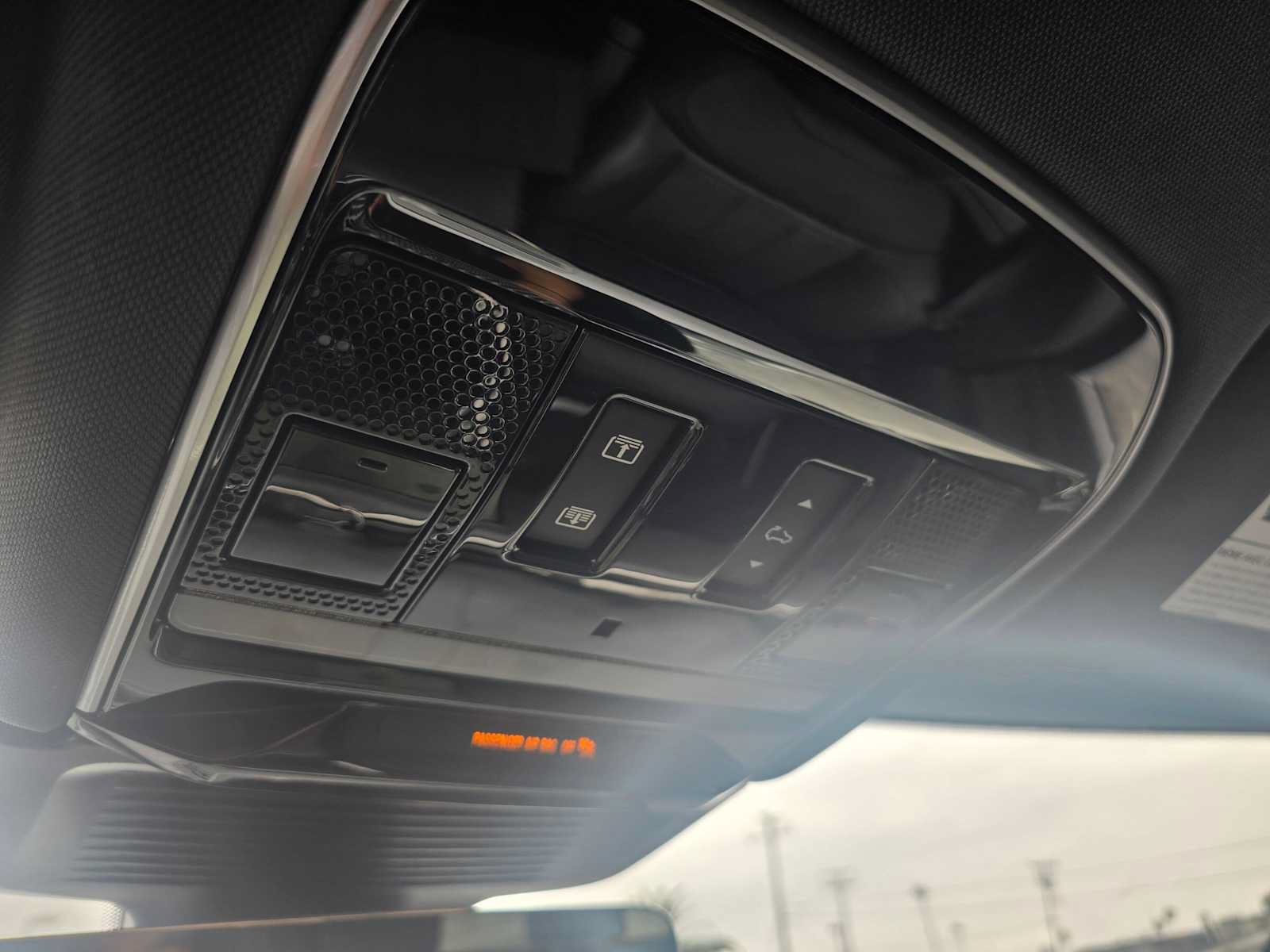 Used 2024 Land Rover Range Rover Sport Dynamic SE AWD/4WD image 33