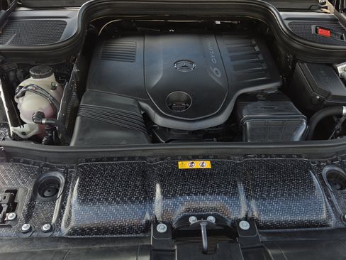 Certified 2024 Mercedes-Benz GLS 450 4MATIC image 21