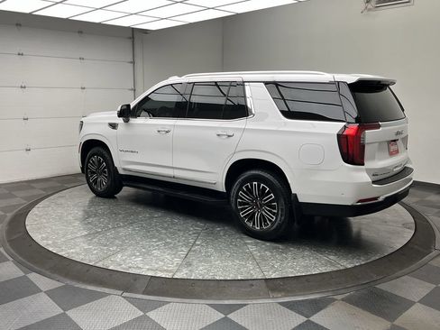 Certified 2025 GMC Yukon Elevation w/ LPO, Elevation Black Package AWD/4WD image 2