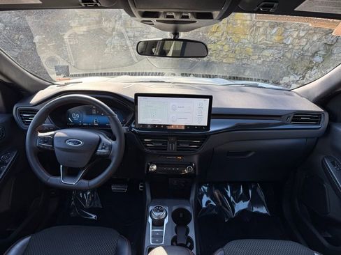 Certified 2023 Ford Escape ST-Line Select w/ Tech Pack #2 image 14