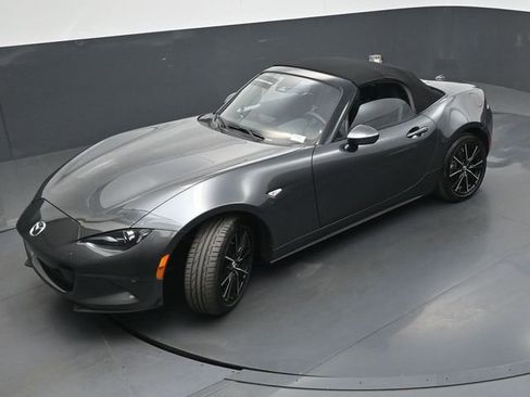 Used 2025 MAZDA MX-5 Miata Grand Touring RWD image 33
