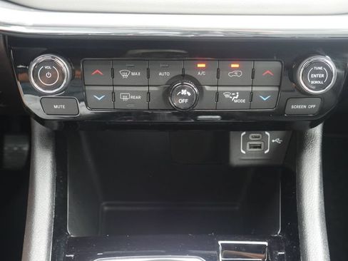 Used 2024 Jeep Compass Limited AWD/4WD image 21
