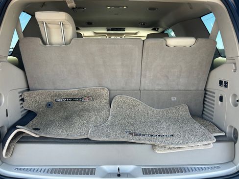 Used 2020 Cadillac Escalade Luxury w/ LPO, Radiant Package AWD/4WD image 34