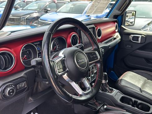 Used 2021 Jeep Gladiator Rubicon AWD/4WD image 11