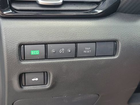 Used 2023 Nissan Sentra SR w/ Midnight Edition Package FWD image 31