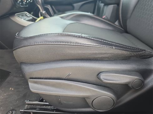 Used 2018 Jeep Compass Latitude w/ Safe & Security Group image 25