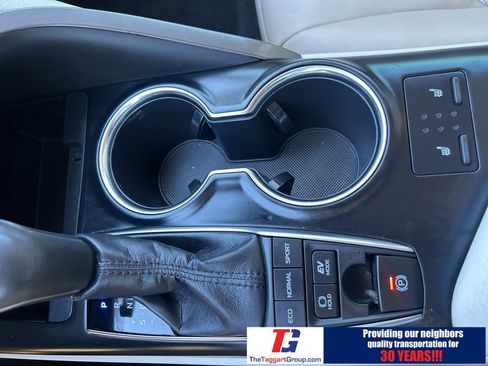 Used 2019 Toyota Camry XLE w/ Driver Assist Package image 23