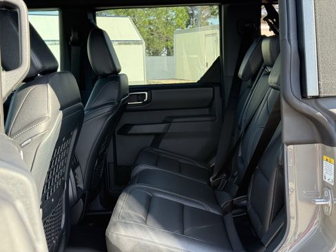 New 2025 Ford Bronco Badlands AWD/4WD image 16