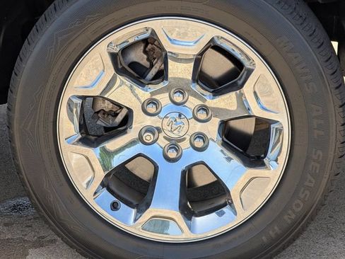 Used 2019 RAM 1500 Big Horn AWD/4WD image 11