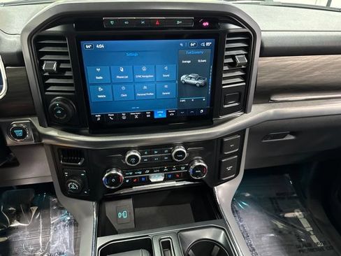Used 2024 Ford F150 Lariat AWD/4WD image 23
