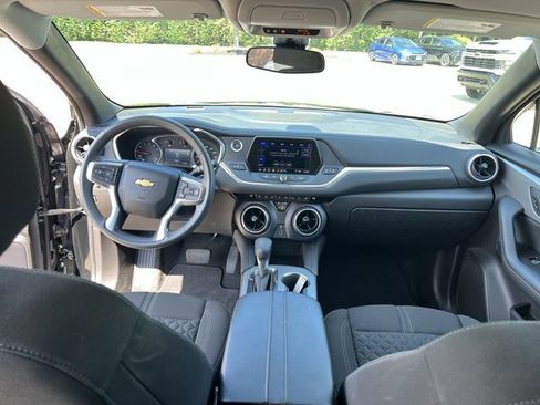 Used 2022 Chevrolet Blazer LT image 21