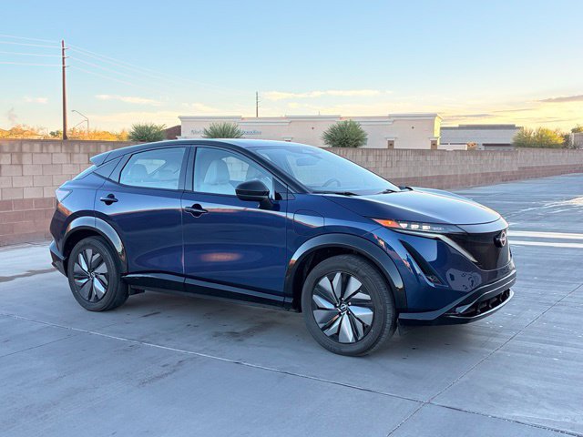 Used 2024 Nissan Ariya AWD image 5