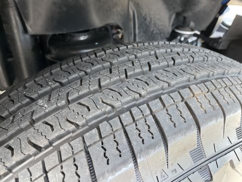 Used 2024 Jeep Wrangler Sport AWD/4WD image 11