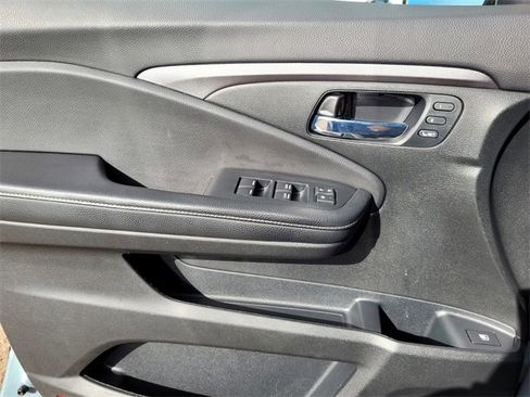 Used 2023 Honda Ridgeline RTL image 15