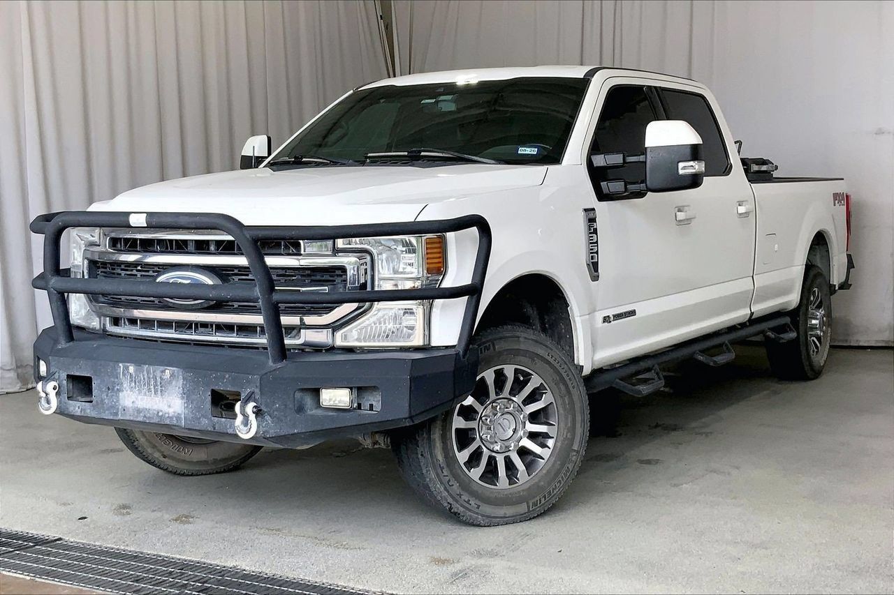 Used 2022 Ford F350 Lariat w/ Lariat Value Package AWD/4WD image 2