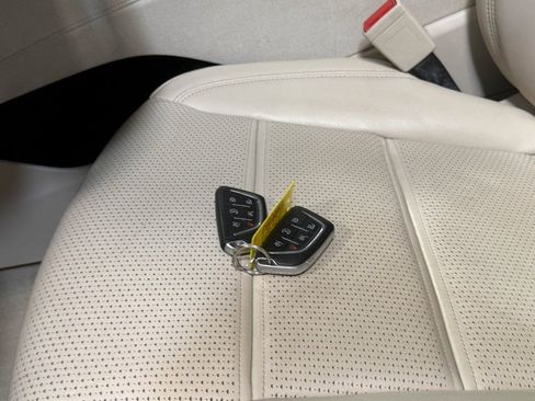 Used 2021 Cadillac Escalade ESV Sport Platinum image 20