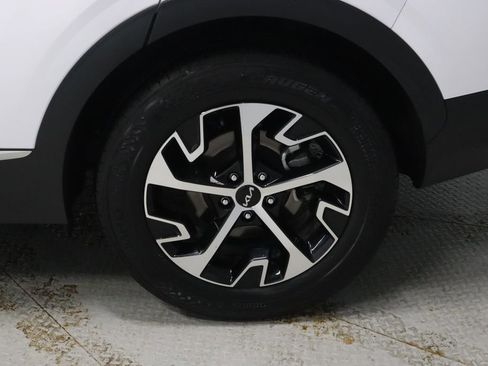 Used 2023 Kia Sportage EX image 20