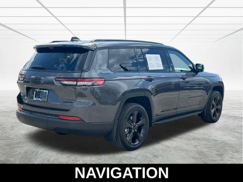 Used 2025 Jeep Grand Cherokee L Limited w/ Luxury Tech Group II image 7