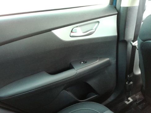 Used 2023 Kia Forte LXS FWD image 23