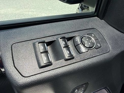 Used 2020 Ford F150 Lariat AWD/4WD image 30