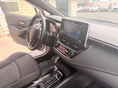 Used 2022 Toyota Corolla SE FWD image 19