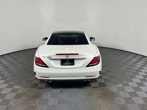 Certified 2019 Mercedes-Benz SLC 300 image 4