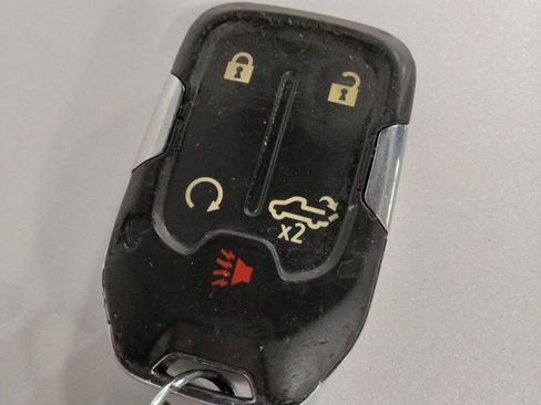 Used 2022 Chevrolet Silverado 2500 High Country w/ Safety Package II image 46